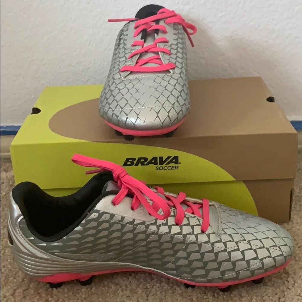 Women’s soccer cleats
